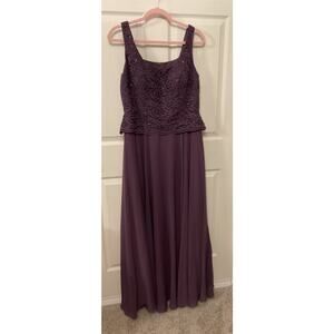NWT JJ's House Lace Bodice Peplum Waist Plum Formal Floor Length Gown, sz 12